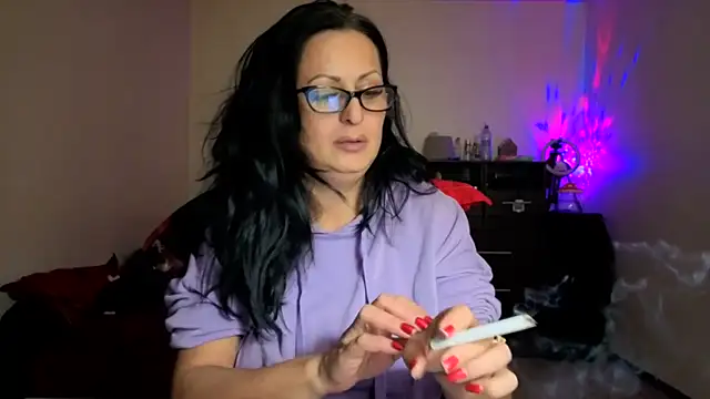 Snapshot of YourDreamLoverr chatting on November 1, 12:50 am YourDreamLoverr online show from November 1, 12:50 am