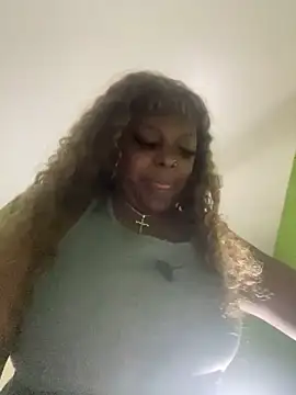 JoWheelsss online show from February 13, 6:57 am