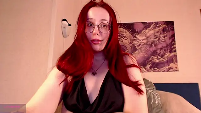 Snapshot of VanessaLincum chatting on November 17, 7:45 am VanessaLincum online show from November 17, 7:45 am