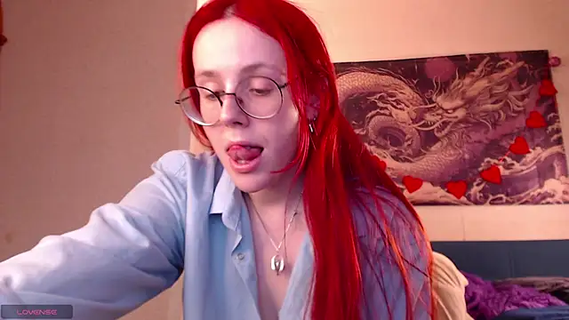 Snapshot of VanessaLincum chatting on April 28, 6:29 am VanessaLincum online show from April 28, 6:29 am