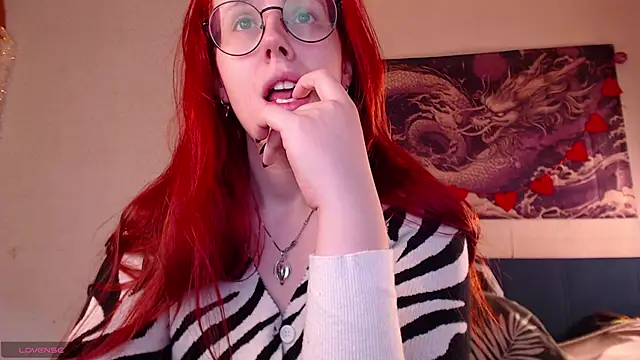 Snapshot of VanessaLincum chatting on May 28, 6:54 am VanessaLincum online show from May 28, 6:54 am