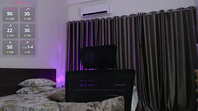 lovelygracy1809 online show from April 16, 9:39 pm