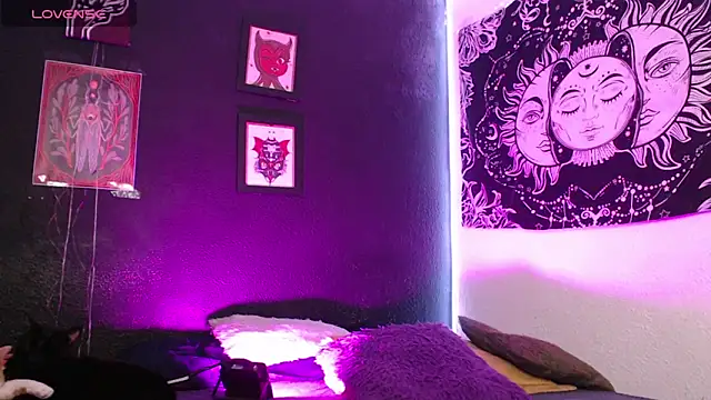 niakat  online show from September 18, 8:56 pm