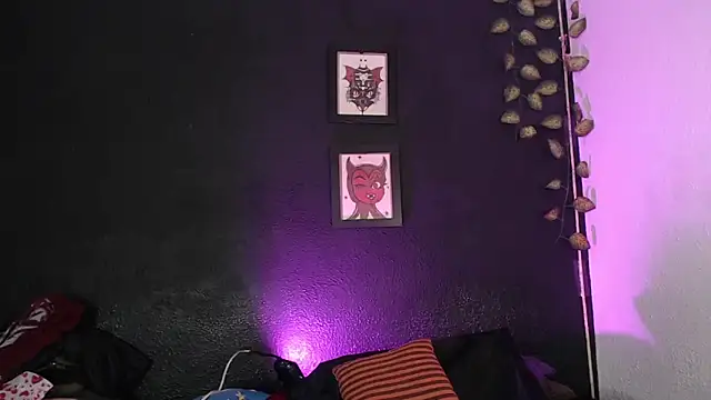 niakat  online show from April 16, 4:24 am