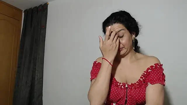 Sharickleon11 online show from March 21, 1:02 am