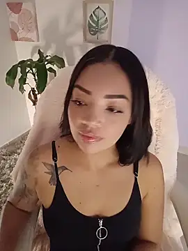 Sara LipsX online show from November 9, 11:31 pm