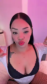 Sara LipsX online show from March 22, 9:27 pm