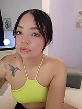 Sara LipsX online show from April 12, 3:21 am