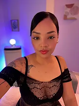 Sara LipsX online show from April 29, 11:55 pm