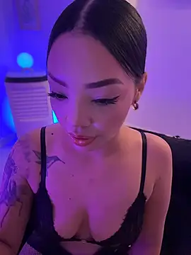 Snapshot of Sara_LipsX chatting on January 18, 1:31 am Sara LipsX online show from January 18, 1:31 am