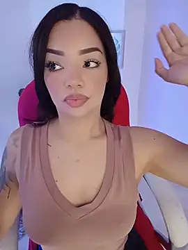 Sara LipsX online show from November 16, 7:51 pm