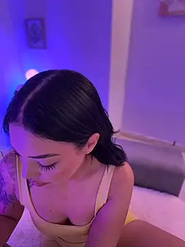 Sara LipsX online show from January 6, 1:42 am