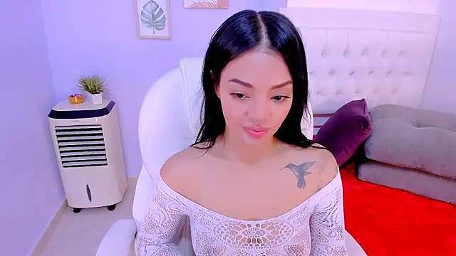 Sara LipsX online show from February 19, 10:01 am