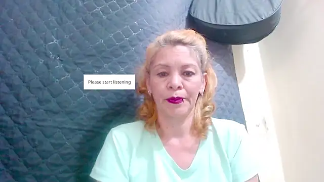 Snapshot of electra-mommy chatting on September 25, 12:05 am electra-mommy online show from September 25, 12:05 am