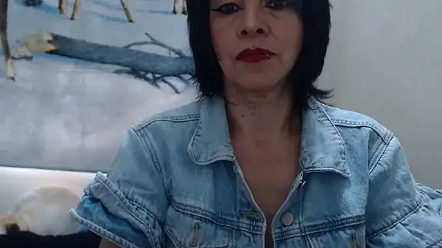 Snapshot of electra-mommy chatting on March 4, 5:45 pm electra-mommy online show from March 4, 5:45 pm