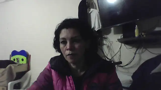 Snapshot of electra-mommy chatting on March 22, 10:06 am electra-mommy online show from March 22, 10:06 am