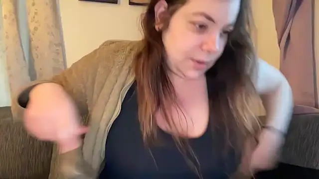 Snapshot of cumwithmee3 chatting on November 29, 1:33 pm cumwithmee3 online show from November 29, 1:33 pm