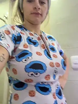 AtheneaRossi online show from February 25, 12:05 pm