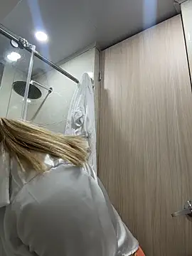 AtheneaRossi online show from March 26, 9:18 am