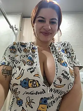 Snapshot of AtheneaRossi chatting on July 18, 10:24 am AtheneaRossi online show from July 18, 10:24 am