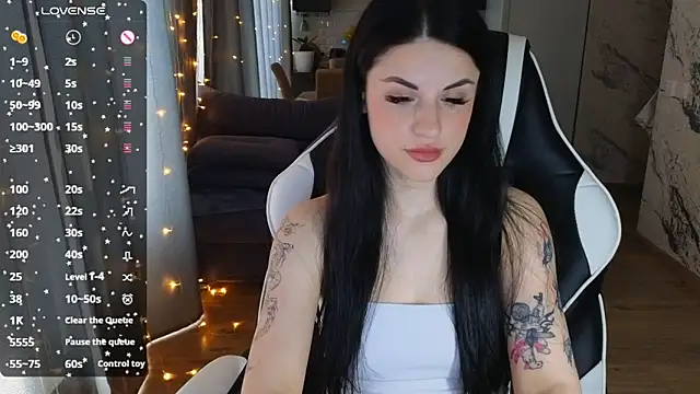 Mary   Moore online show from March 12, 4:41 am