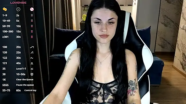 Mary   Moore online show from September 17, 2:08 pm