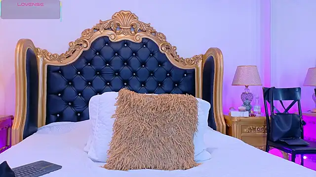 AdelinaVans online show from October 27, 11:33 am