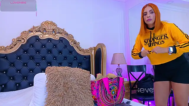 AdelinaVans online show from October 28, 11:31 am