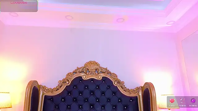 AdelinaVans online show from June 3, 11:55 am
