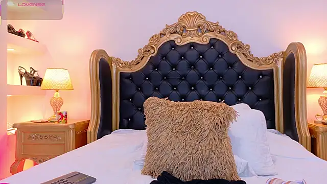 AdelinaVans online show from November 24, 11:32 am