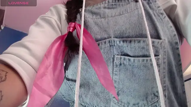 vitoria23  online show from December 5, 2:15 pm