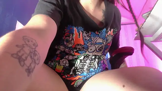Snapshot of vitoria23_ chatting on June 16, 2:28 pm vitoria23 online show from June 16, 2:28 pm