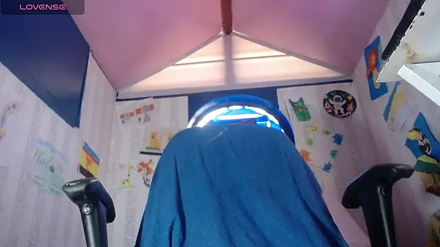 vitoria23  online show from December 22, 2:17 pm