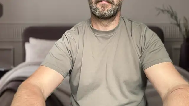 Snapshot of Mr_Beef chatting on September 10, 4:39 pm Mr Beef online show from September 10, 4:39 pm