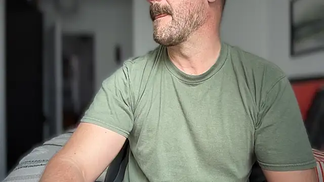 Snapshot of Mr_Beef chatting on September 27, 9:37 am Mr Beef online show from September 27, 9:37 am