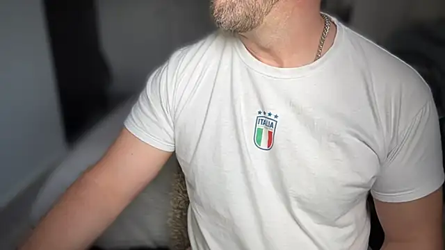 Snapshot of Mr_Beef chatting on November 9, 1:26 pm Mr Beef online show from November 9, 1:26 pm