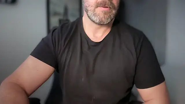 Snapshot of Mr_Beef chatting on December 1, 9:54 am Mr Beef online show from December 1, 9:54 am