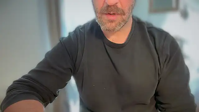 Mr Beef online show from December 20, 2:42 pm