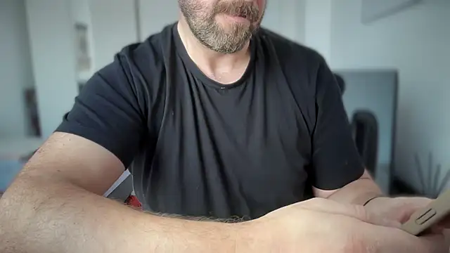 Snapshot of Mr_Beef chatting on February 21, 1:00 pm Mr Beef online show from February 21, 1:00 pm