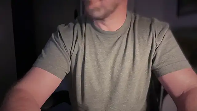 Snapshot of Mr_Beef chatting on November 20, 8:31 pm Mr Beef online show from November 20, 8:31 pm