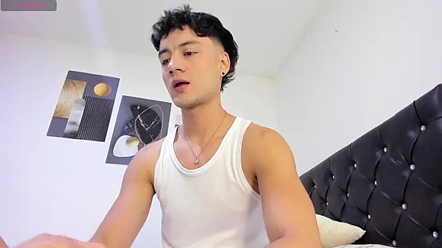 Sebastian-Dash online show from October 18, 9:06 pm