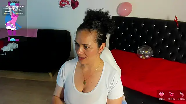 Aliciia cute1 online show from May 13, 9:55 pm