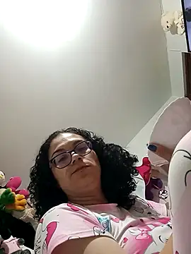 Aliciia cute1 online show from February 24, 12:33 am