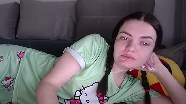 Snapshot of _JustmeHere_ chatting on February 28, 7:08 am JustmeHere online show from February 28, 7:08 am