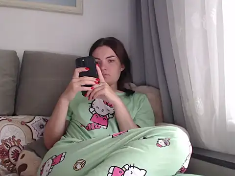  JustmeHere  online show from October 30, 8:56 am