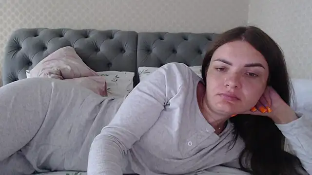 Snapshot of _JustmeHere_ chatting on July 8, 11:22 am JustmeHere online show from July 8, 11:22 am