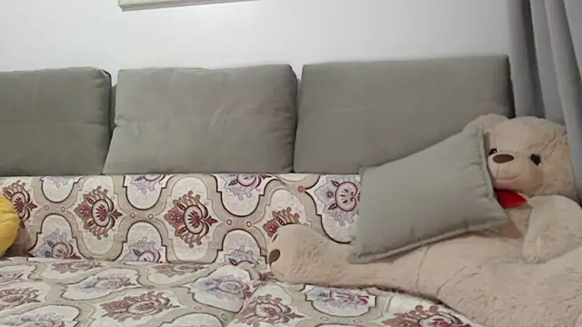  JustmeHere  online show from November 3, 8:45 pm