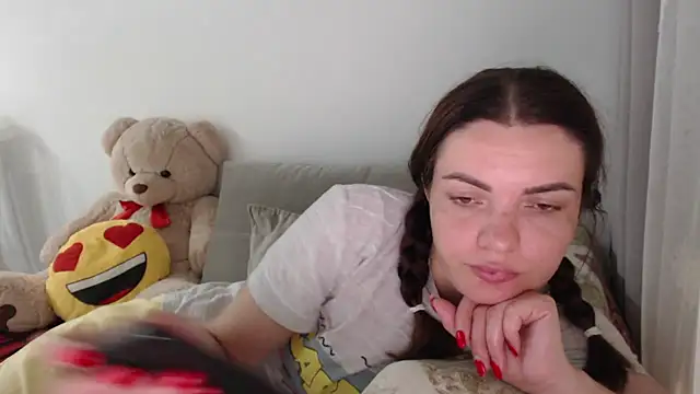  JustmeHere  online show from November 18, 7:39 pm