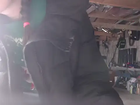 Snapshot of _JustmeHere_ chatting on February 27, 12:16 pm JustmeHere online show from February 27, 12:16 pm