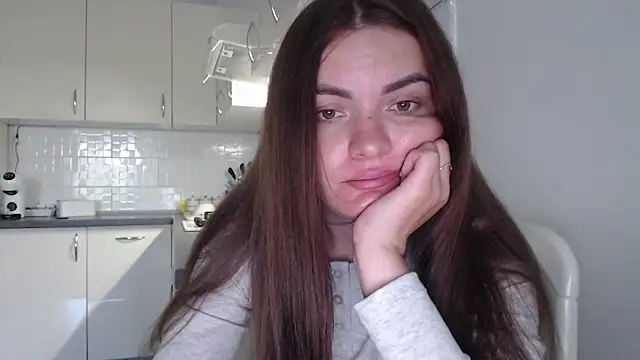 Snapshot of _JustmeHere_ chatting on June 14, 6:47 am JustmeHere online show from June 14, 6:47 am